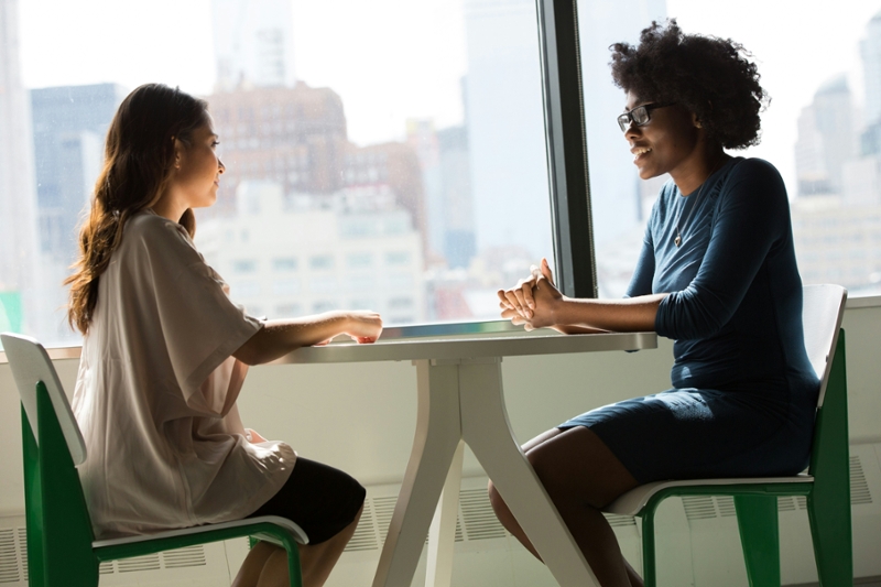 student meeting with an advisor