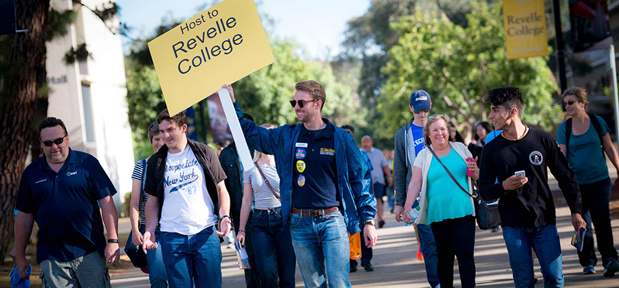 3 of 4, UC San Diego student takes students on a tour of the Revelle College campus